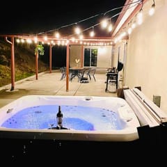 Villa near Yosemite & bass lake w/Hot Tub/EVcharge
