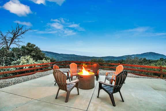 Twilight Villa | Hot Tub •EV Charger•Yosemite/Bass - Image 1