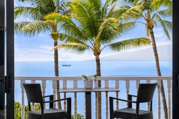 Aloha Oceanfront Retreat 327