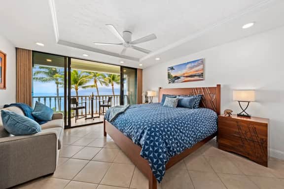 Aloha Oceanfront Retreat 327
